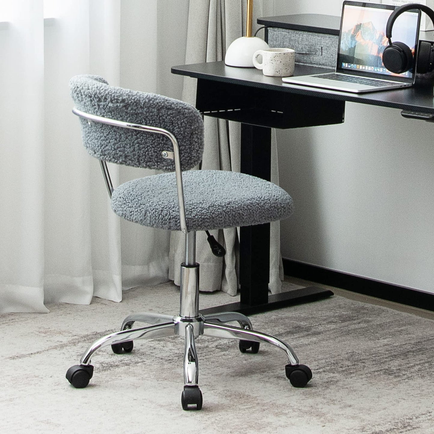 Faux Fur Office Chair, Height Adjustable Swivel Computer Desk Chair with Rolling Casters