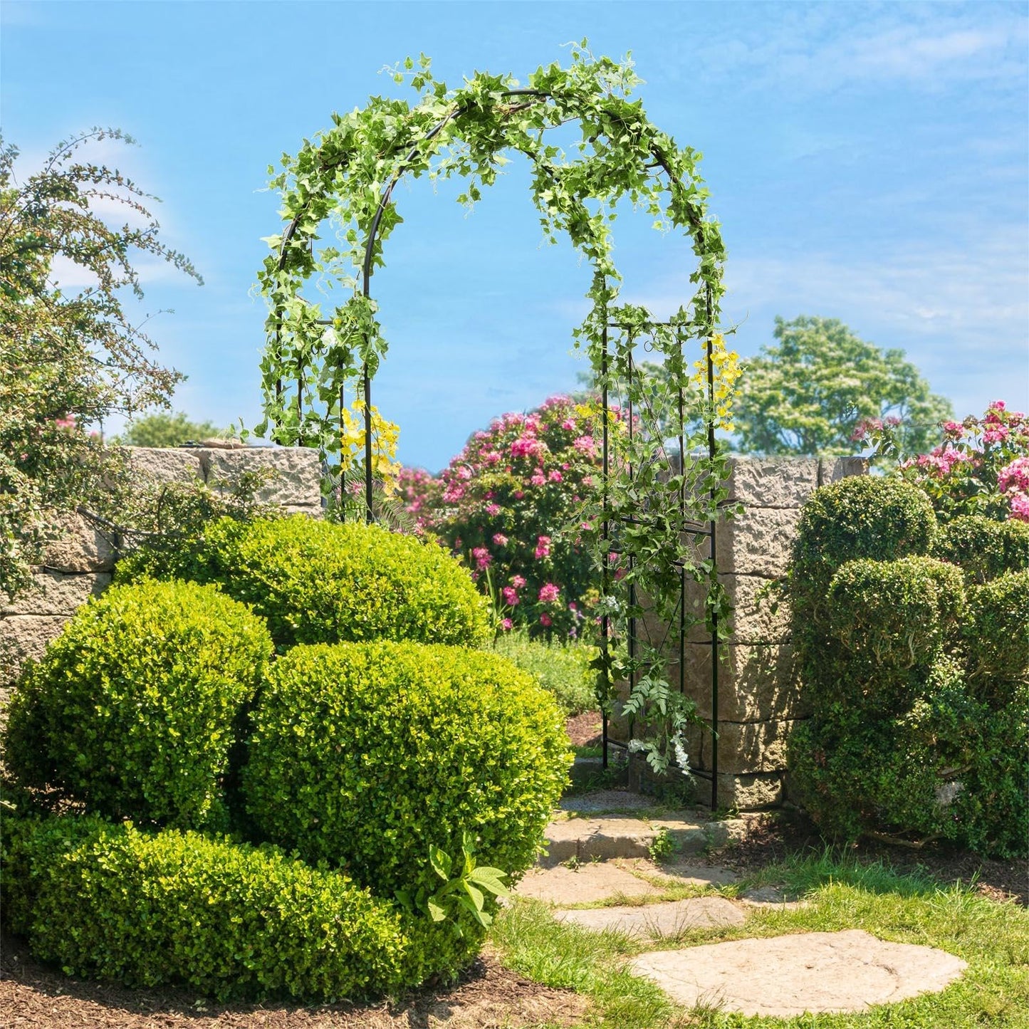 GiantexUK Metal Garden Arch, Heavy Duty Trellis Pergola Arbour with 4 Ground Stake(120x56x220cm, Curved Patterns)