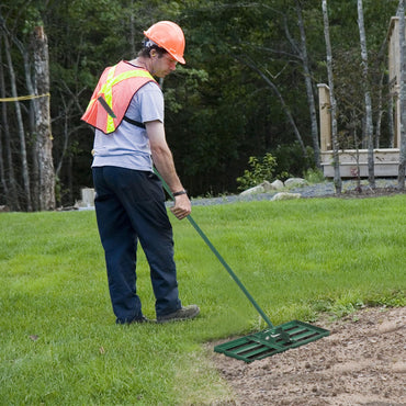 GiantexUK Lawn Leveling Rake 30/36/42” x 10”, Powder Coated Steel Lawn Leveller with 77” Long Handle