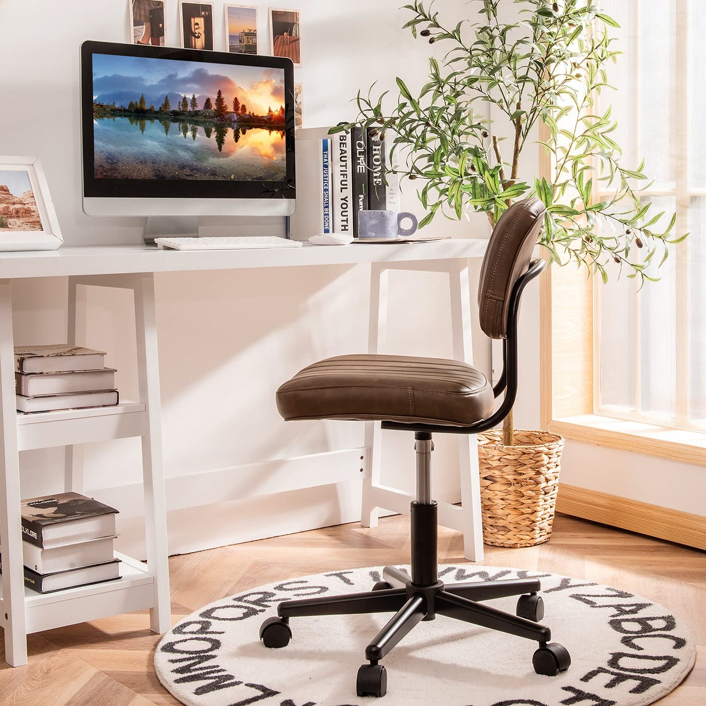 PU Leather Office Chair, Ergonomic Swivel Computer Desk Chair with Wheels